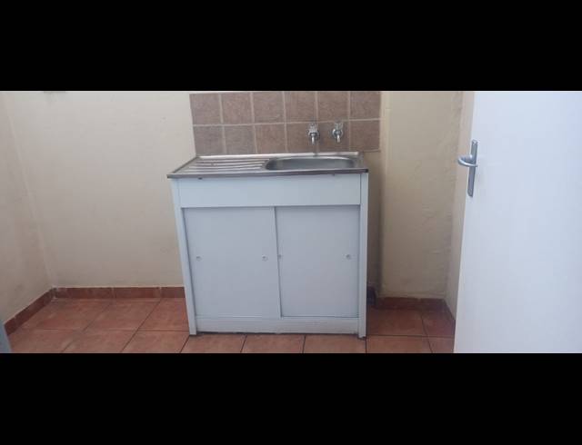 172M² BUSINESS TO LET IN BENONI CENTRAL